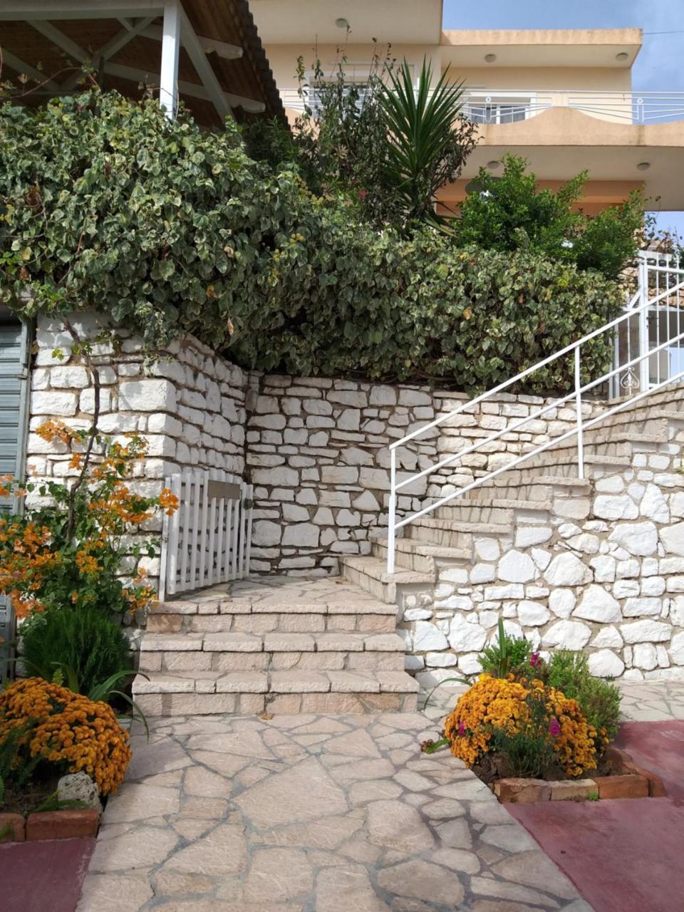 Guesthouse Villa Joanna&Mattheo Saranda Dış mekan fotoğraf